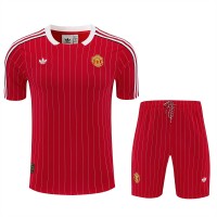 Manchester United Adult Terrace Icons Training Kit 2025-26